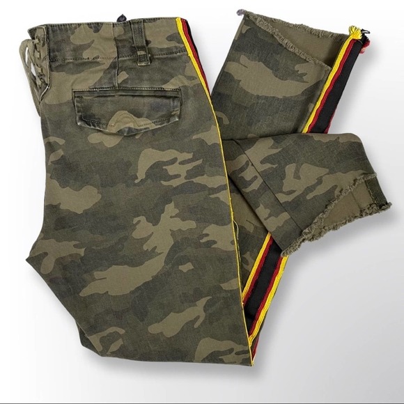 Pam & Gela Camouflage Ankle Jeans with Stripes - Picture 7 of 11